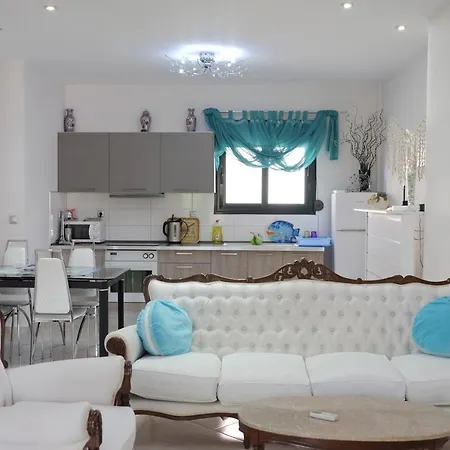 Irenes בית נופש