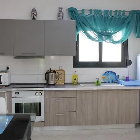 Irenes * Kallithea (Chalkidiki)